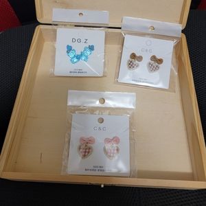 Bundle of 3 set of earrings